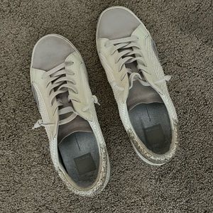 Dolce Vita sneakers 8.5